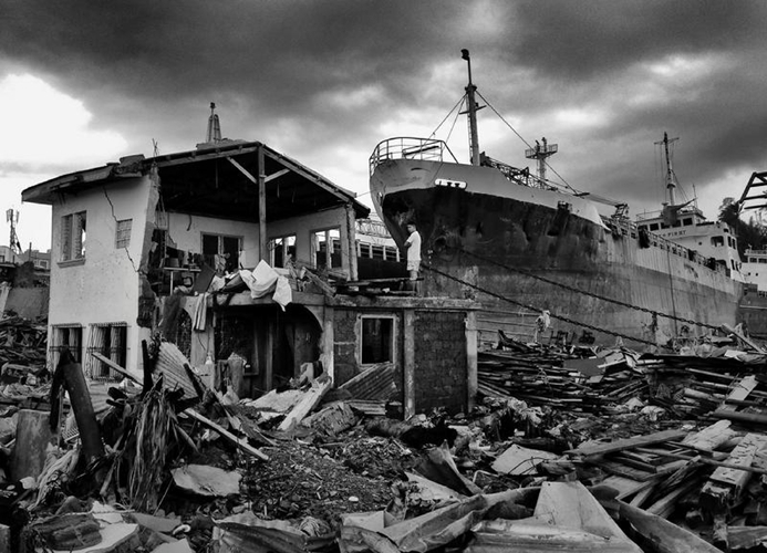 2014华赛战争灾难类组照获奖照片_高清图集_新浪网