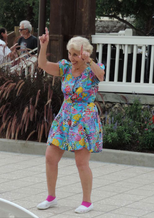 美国老人社区成性爱乐园 1男有10名情人_高清图集_新浪网