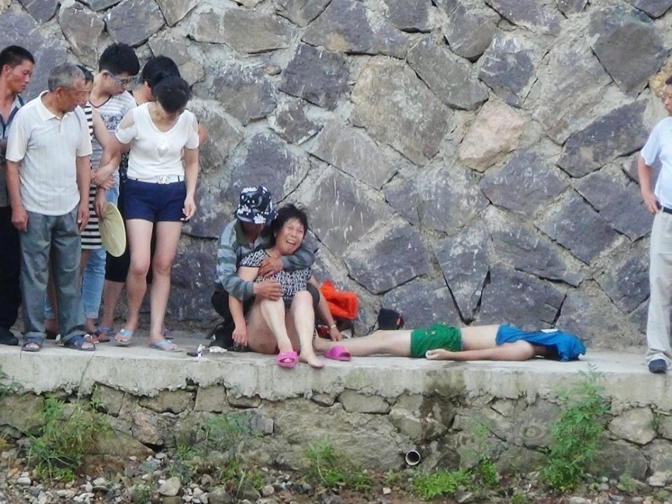 浙江温州两少年河中游泳溺亡