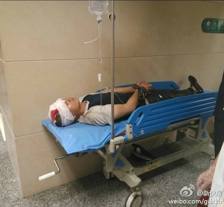 广州天河一醉酒男子当街追砍8人6人重伤