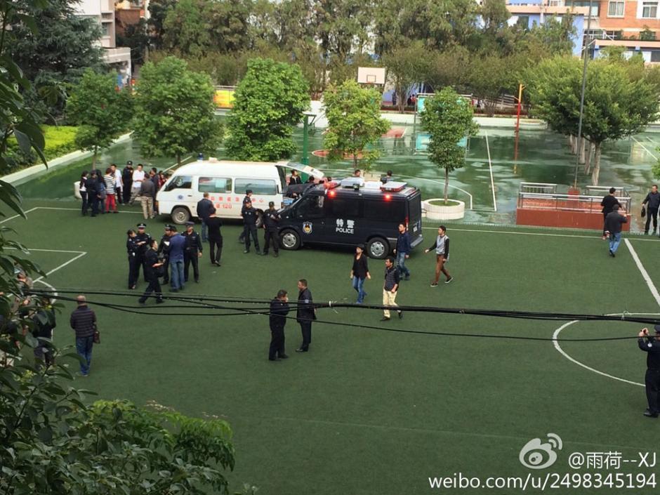 昆明一小学发生踩踏事故