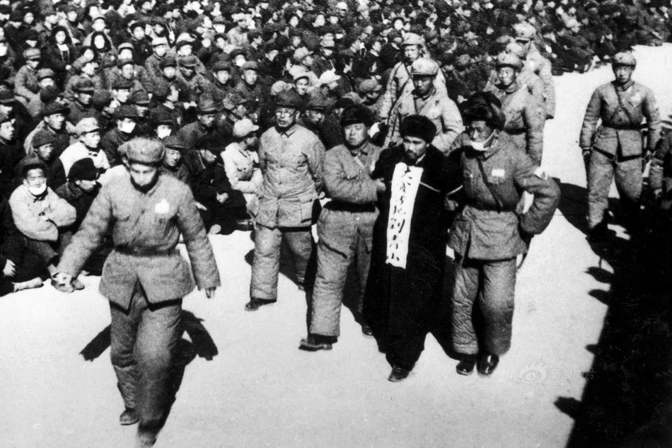 新中国法治路上的迷途