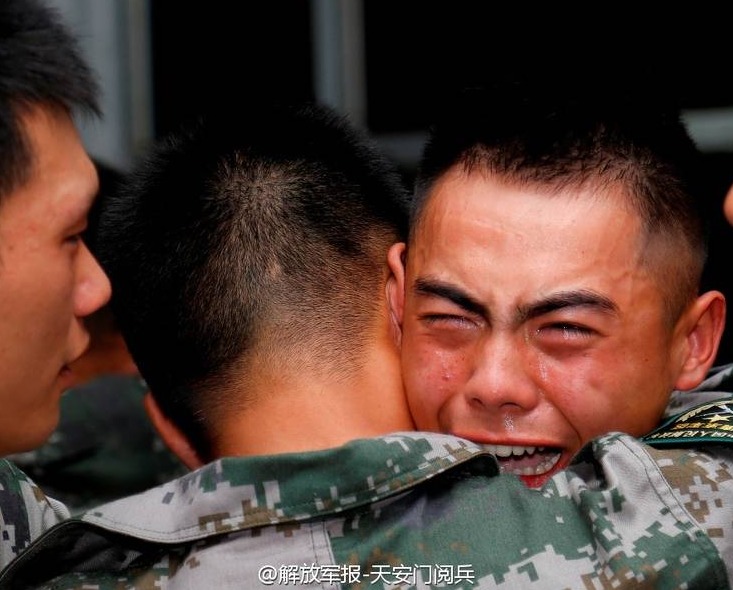 再见了,我的战友! (/9)