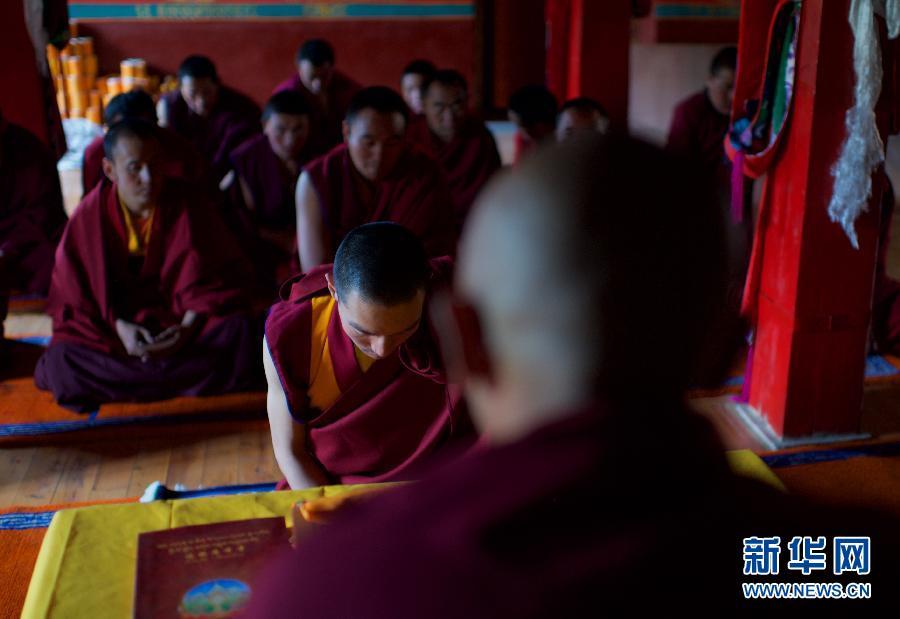 18岁西藏活佛的一天