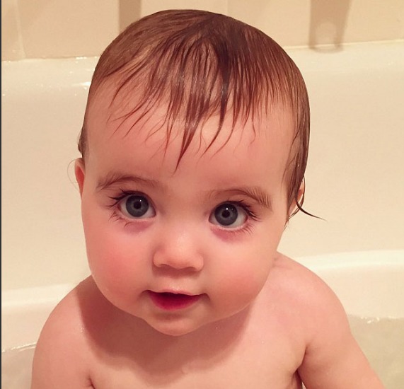 小萌物长睫毛大眼睛 一举拿下13万粉丝