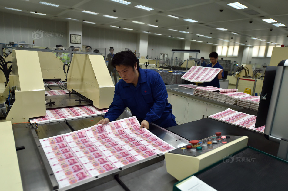 新版百元钞票"出世记"_高清图集_新浪网