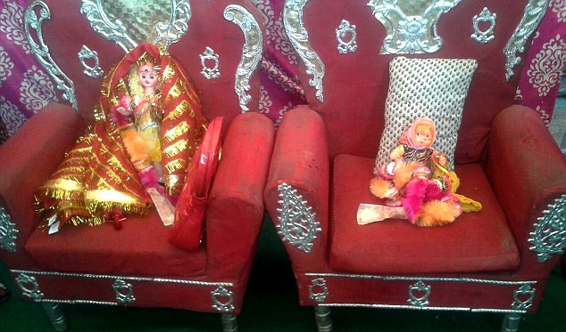 另类冥婚孩子去世18年后的婚礼