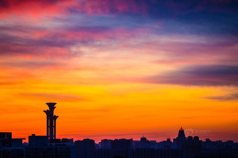 北京立春迎日出 朝阳如画美醉人