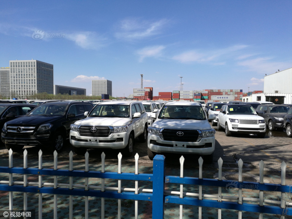 天津港爆炸质损车"洗白"后公开售卖