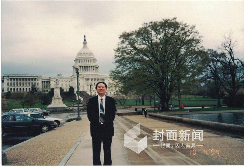 中国前"首富"牟其中服刑16年后出狱