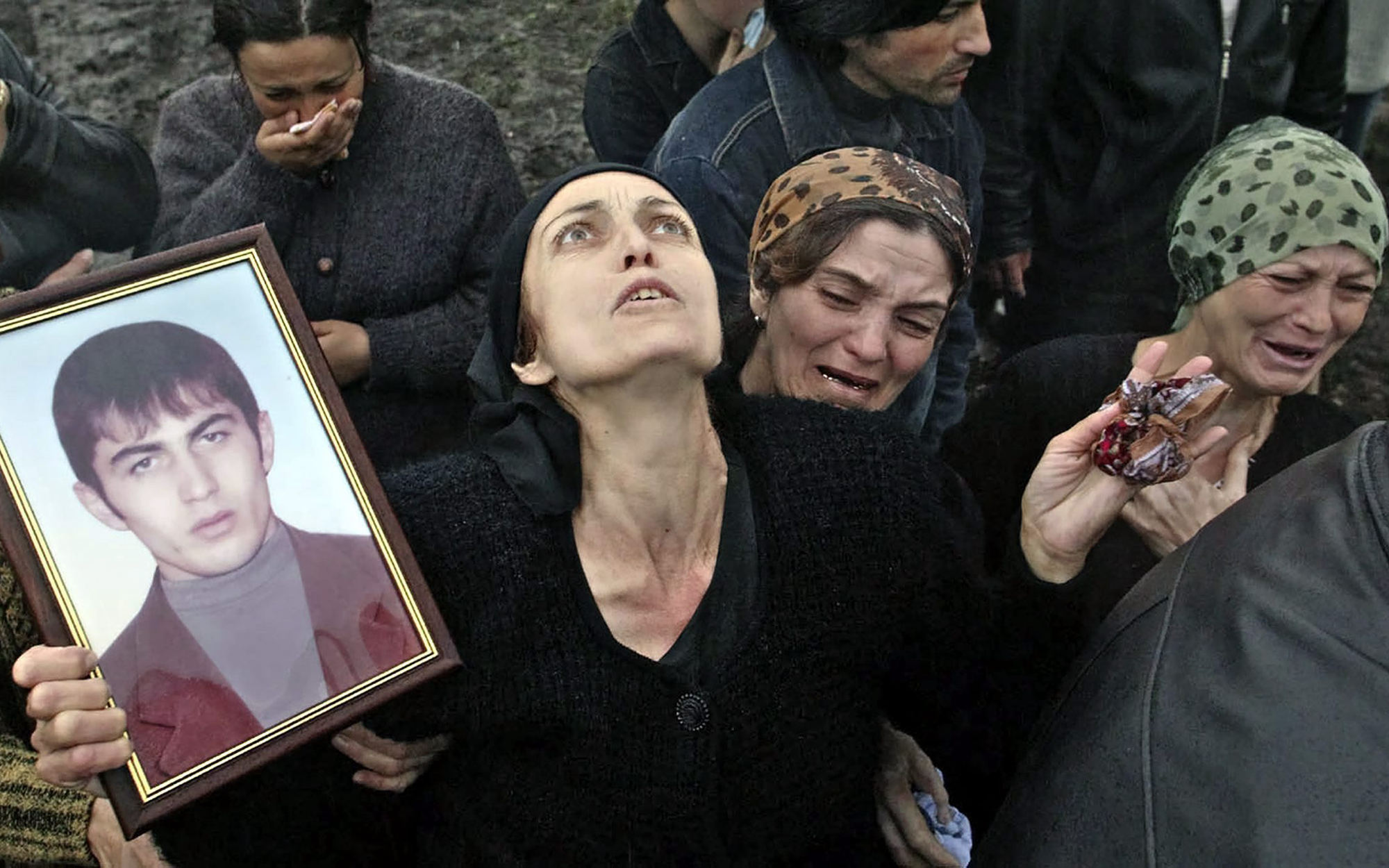 五年十年:别斯兰人质事件10周年_高清图集_新浪网