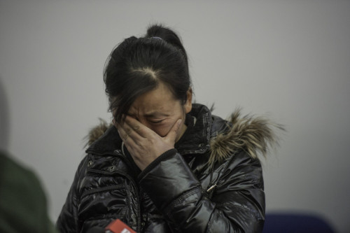 图为曹某在审判后哭泣.供图|京华时报/东方ic 分享|评论(7)