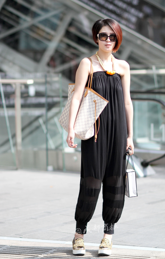 高温持续 又一大波成都美女来袭