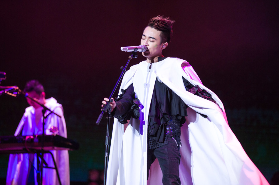 经典火爆歌曲 40407_3542897_713878.jpg