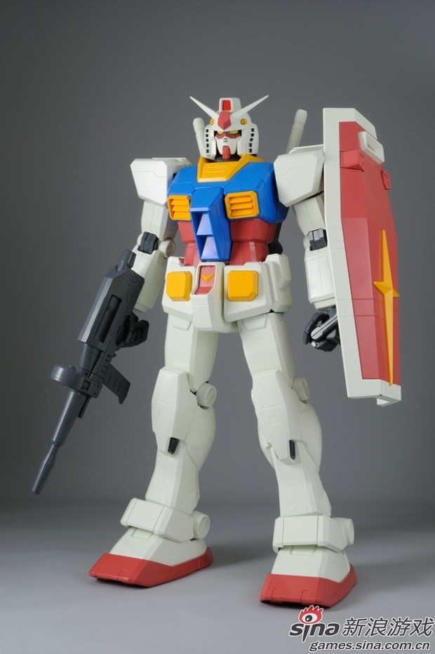 bandai发售1.5米限量高达模型