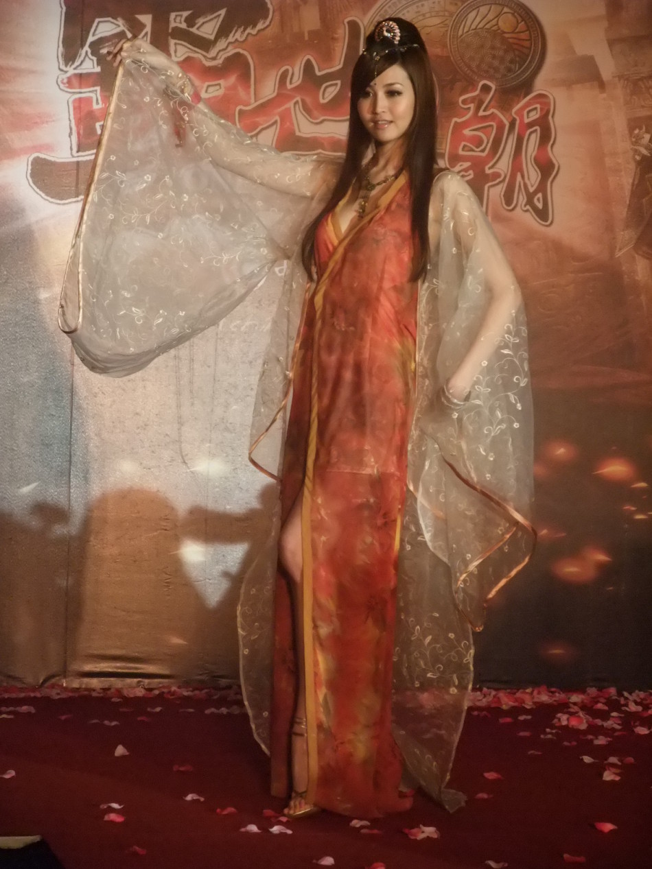 林苇茹《霸世王朝》夜香姬公主