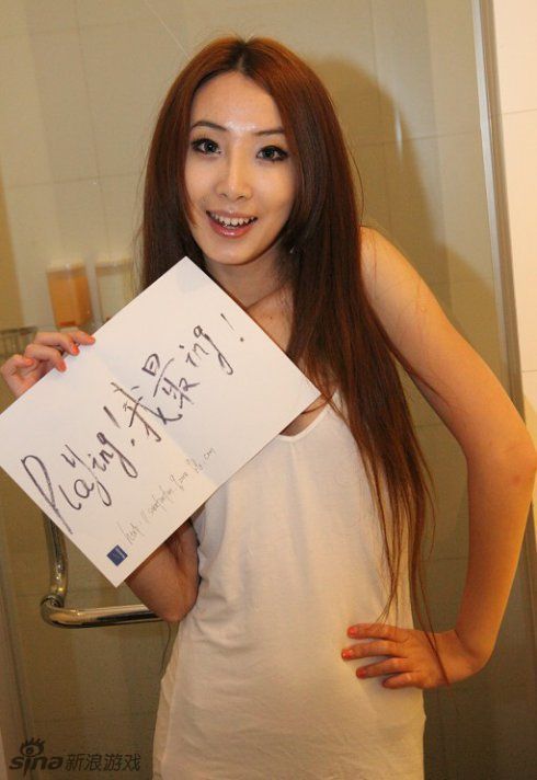 侯芊浥希望游戏与生活并存