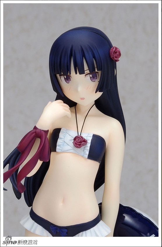 最受欢迎的人物黑猫哥特式泳装展示姣好身姿