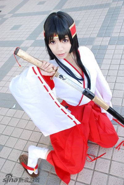 《女王之刃》开门人爱丽丝cosplay