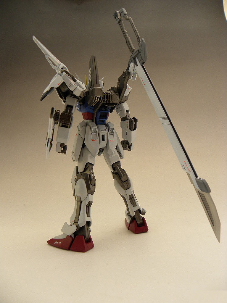 剑装突击高达mg版超酷模型