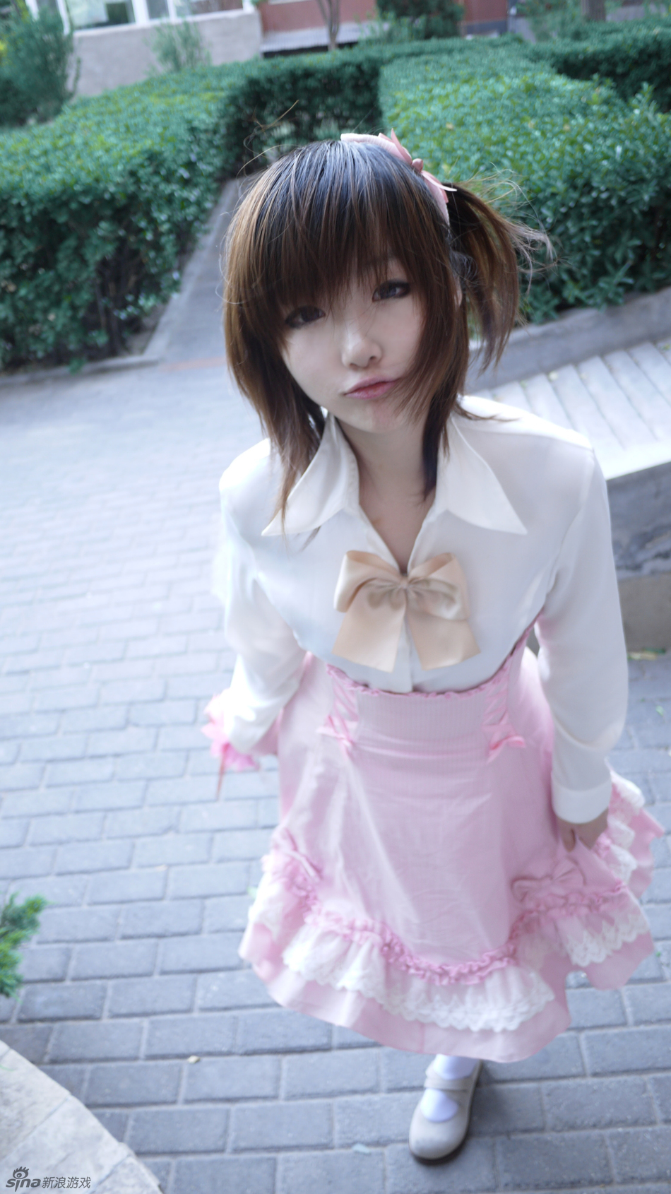 cosplay专辑 > 柳未来萌系少女洋装写真  支持   键翻阅图片 全屏观看