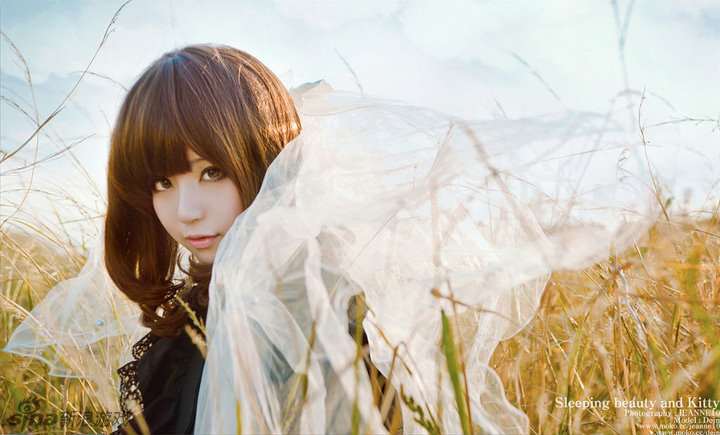 静电场朔《睡美人》写真