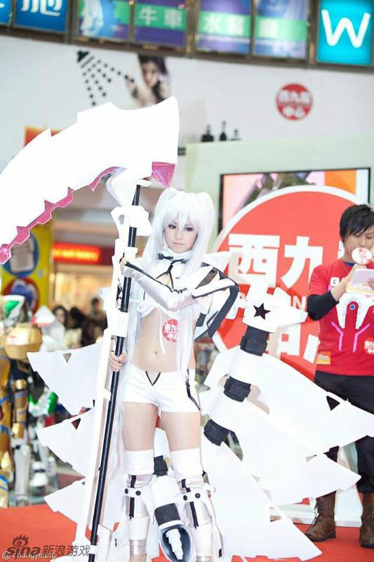 华丽的双子对决 黑岩射手vs白岩射手cosplay