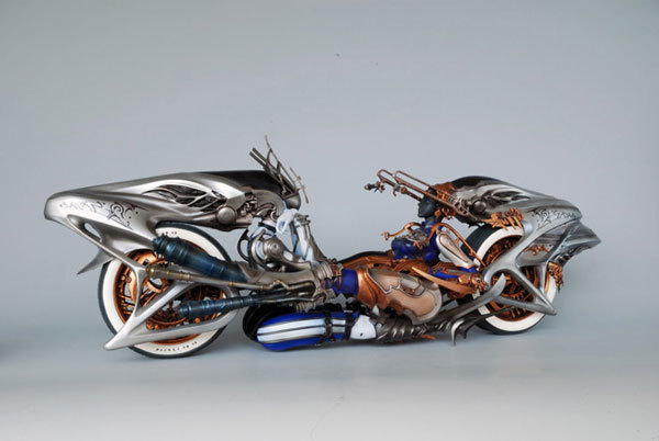 最终幻想13冰雪姐妹合体摩托模型