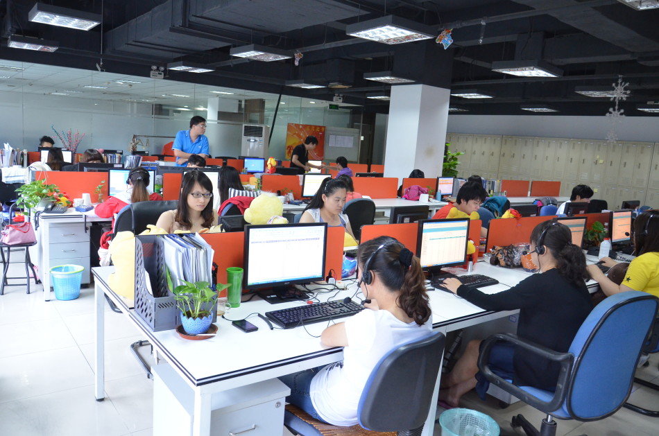 客服世界杯探班光宇游戏团队