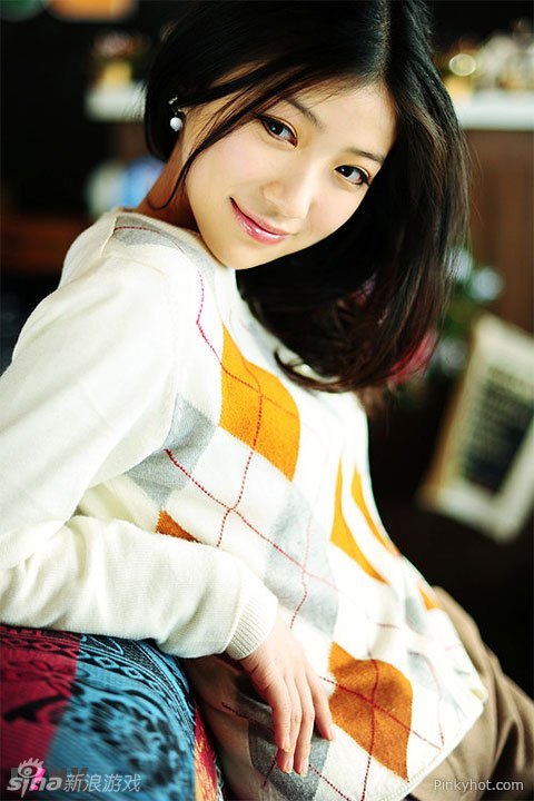 2014pink游戏女神施忆佳