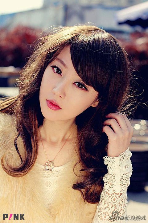 2014pink游戏女神郝雪