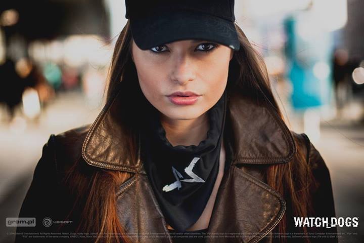 这些照片的重点在于模特女郎iga górecka将扮演游戏主角aiden pearce