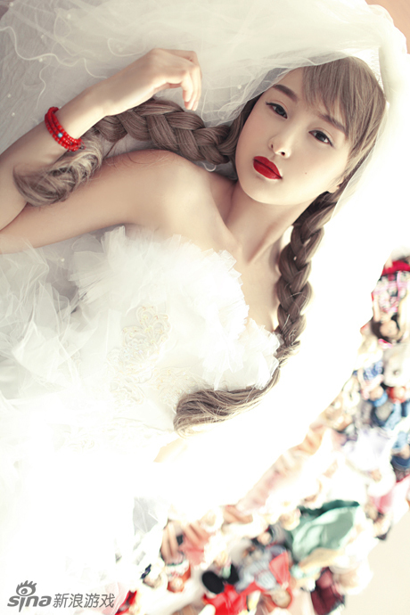 游戏美女林柯彤化身兔女郎