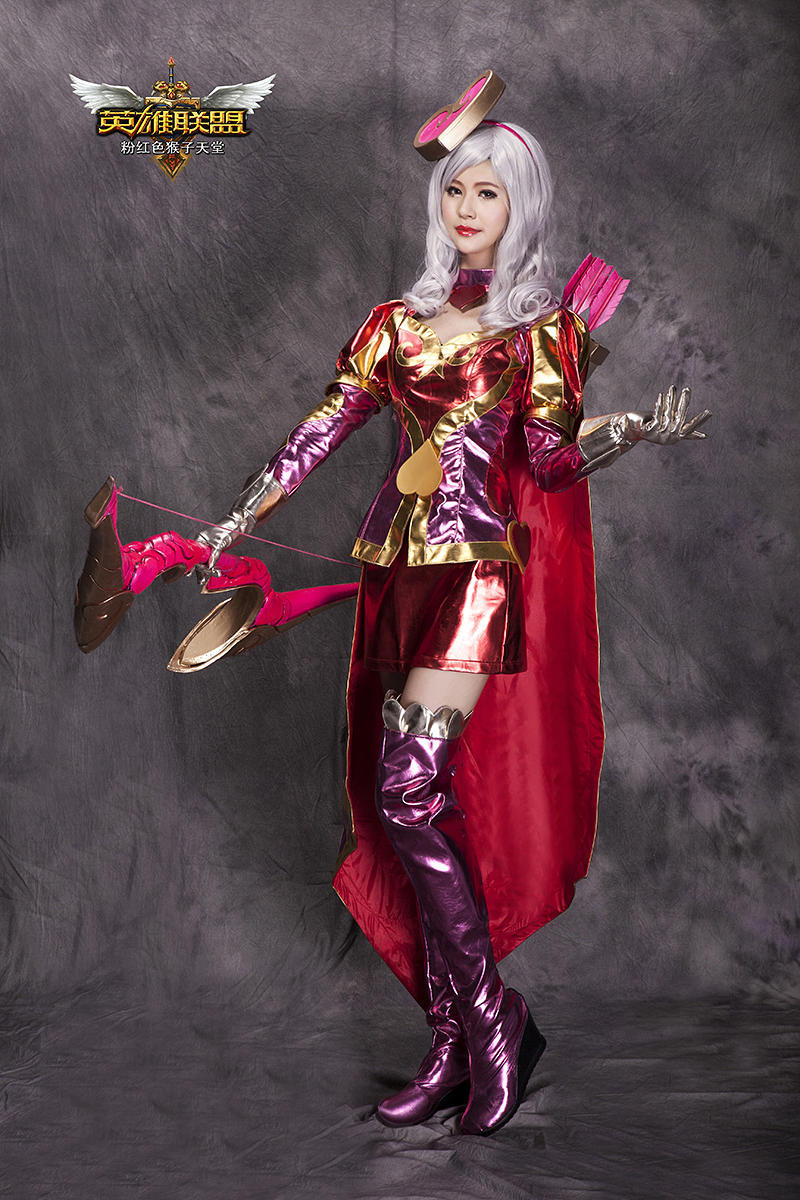 苏小妍cos性感女王寒冰射手