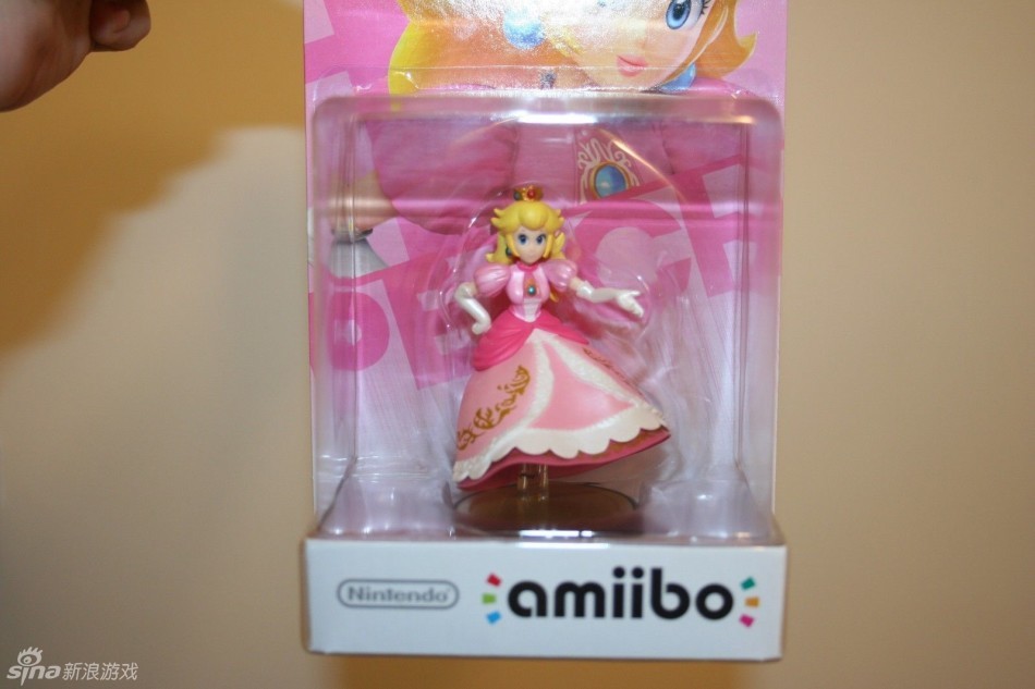 超稀有错版amiibo碧琪公主手办