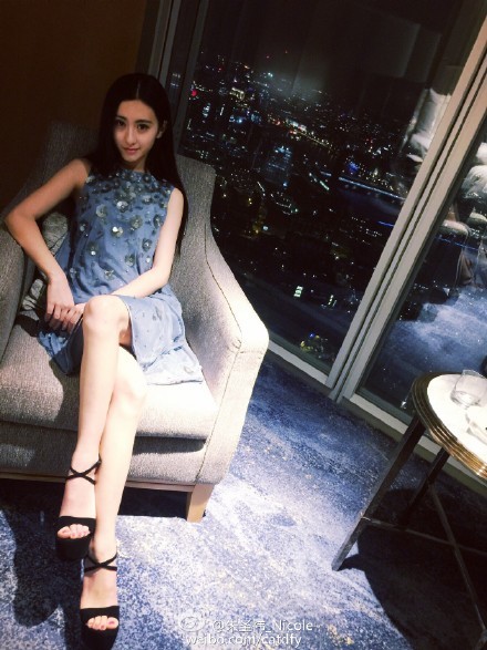 全民老公王思聪与游戏嫩模朱圣祎的撕逼大战