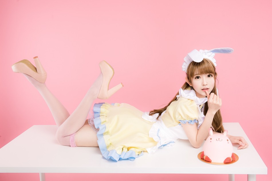 韩国第一美少女提胸带衣cos