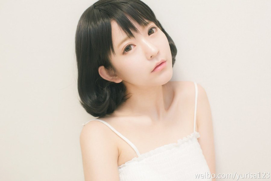 玩家趣图合集 > 韩国第一美女yurisa短发新造型亮相