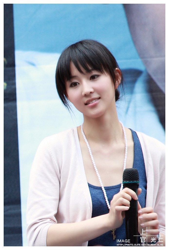 台湾女星张钧甯代言手机游戏