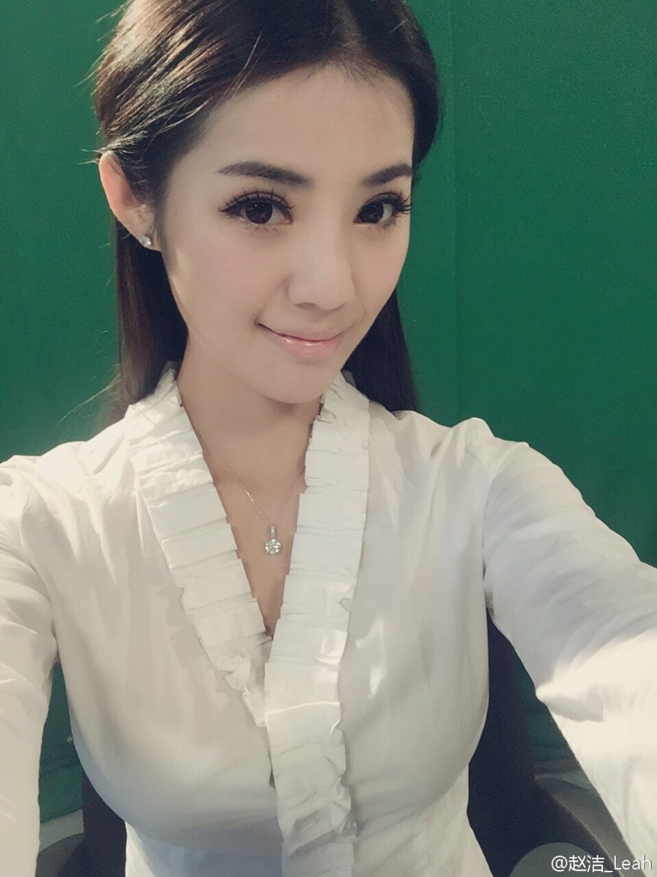 > 赵洁代言中国首届dota2女子超级联赛