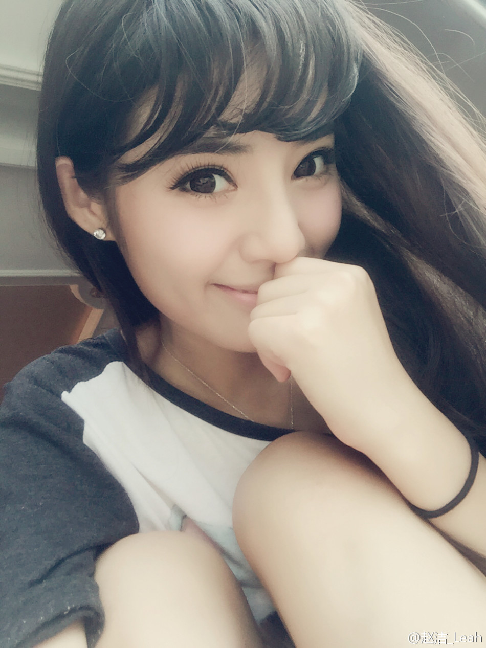 > 赵洁代言中国首届dota2女子超级联赛