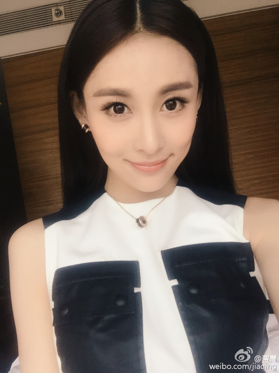 国民女神贾青代言手游火爆公测