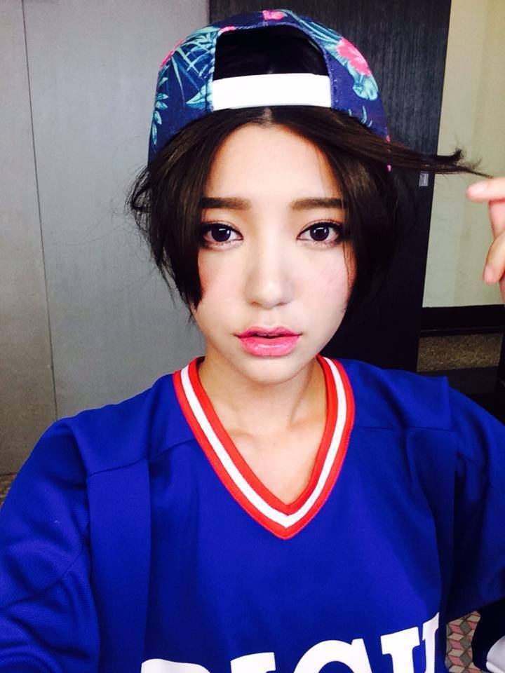 > 网页游戏甄选代言人 玩家拥护女神郭雪芙做代言