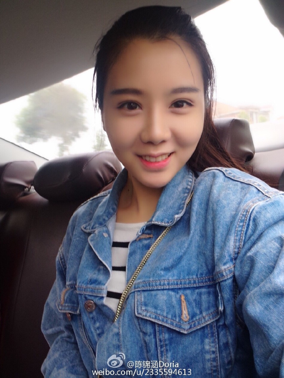showgirl陈锦涵微博晒美图