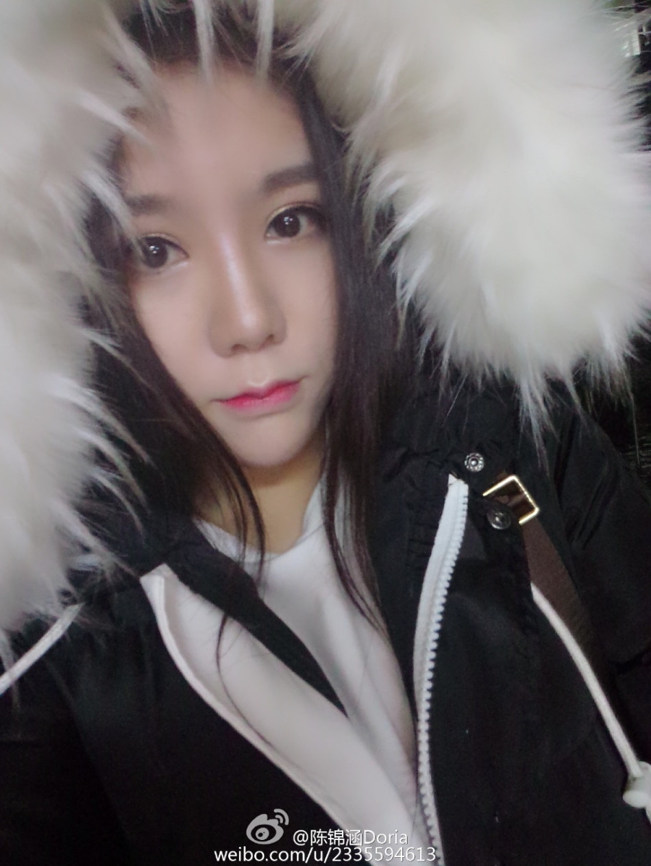 showgirl陈锦涵微博晒美图
