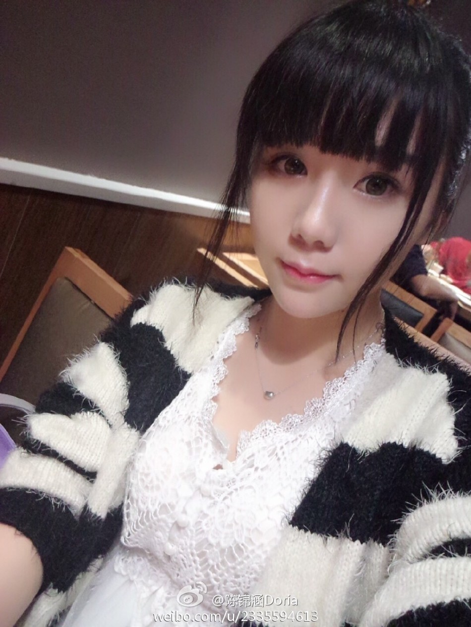 showgirl陈锦涵微博晒美图
