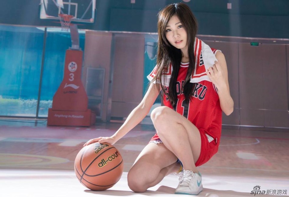 台湾嫩模电玩女神cos赤木晴子