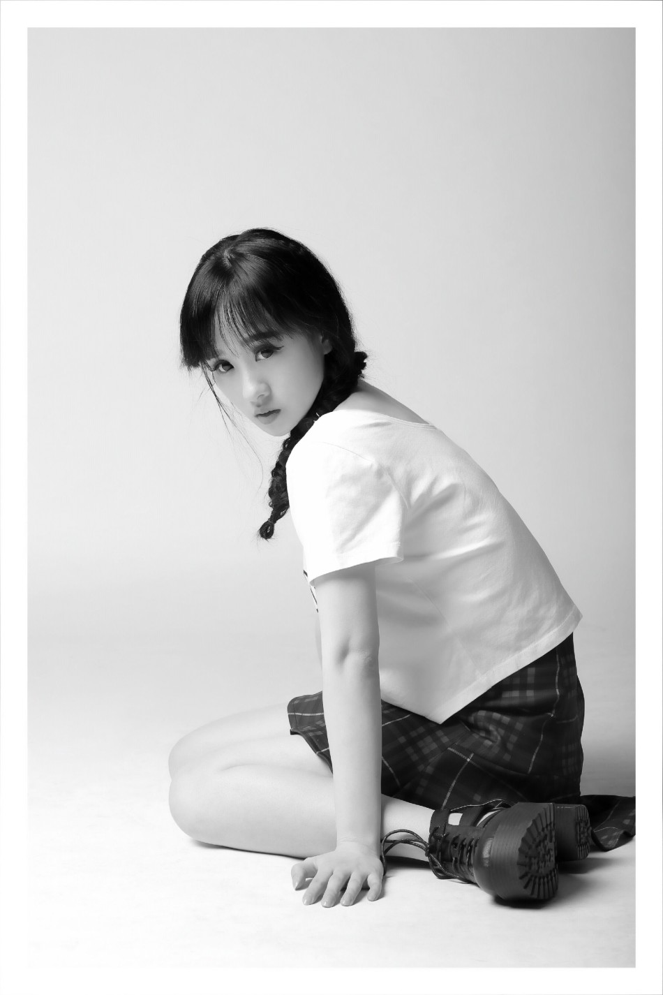 清纯萌妹子曾晶代言游戏cos照曝光迷倒玩家