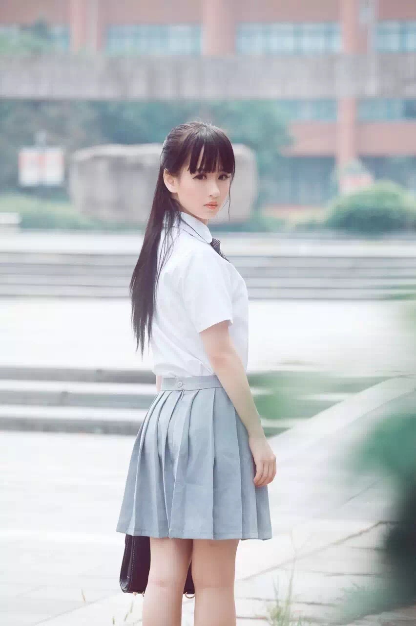 萌妹子曾晶代言游戏cos照曝光