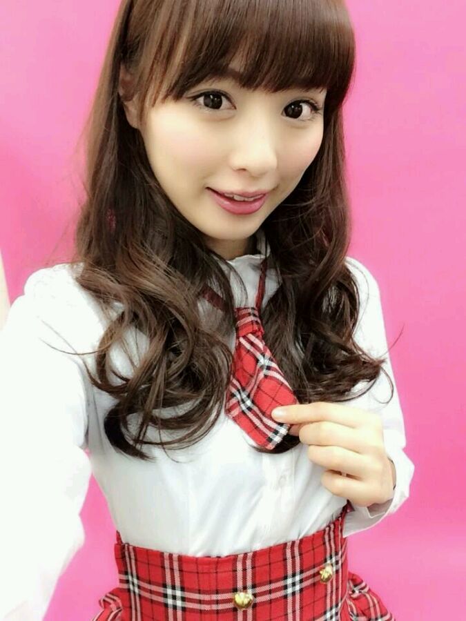 内田理央出演《电锯甜心》